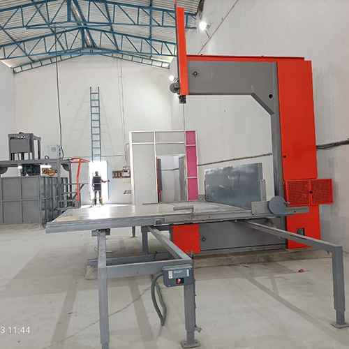 PU Flexible Foam Vertical Cutting Machine